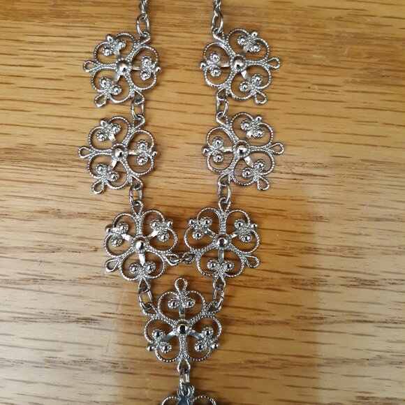 VTG Silver Tone Necklace Colored Glass Faux Gemstones Hanging Statement Piece - Picture 5 of 7